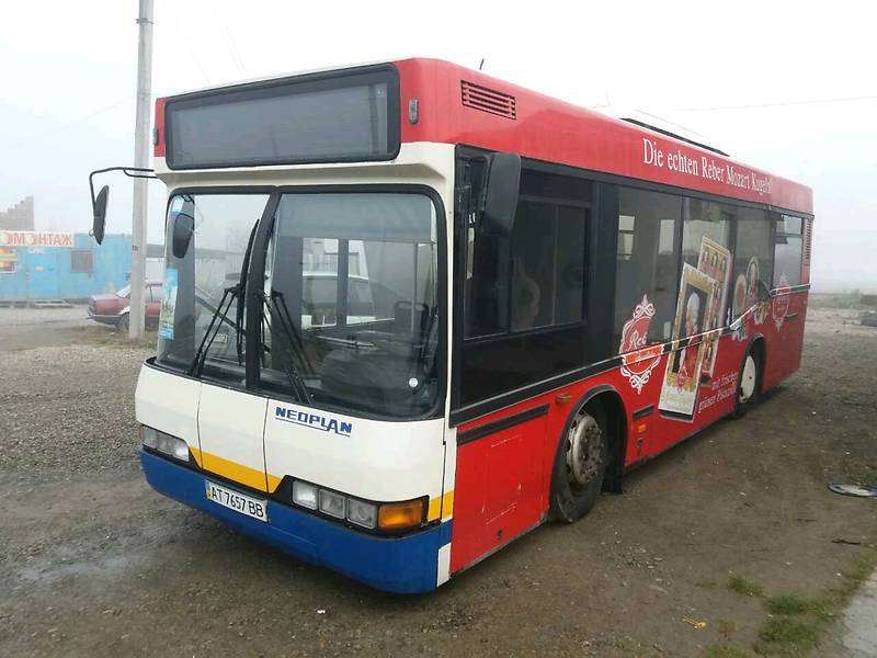 Автобус Neoplan N 4007 1998 в Надворной