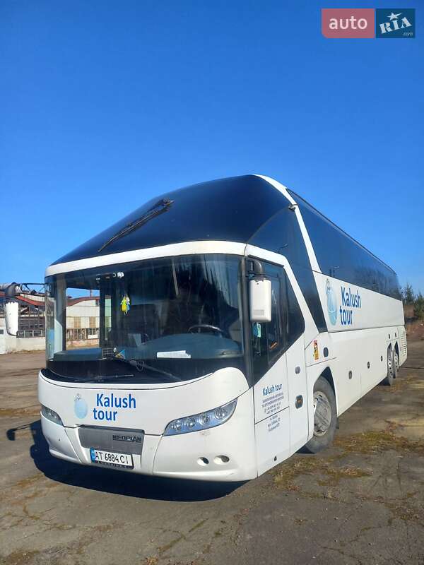 Туристический / Междугородний автобус Neoplan N 5217 2010 в Калуше