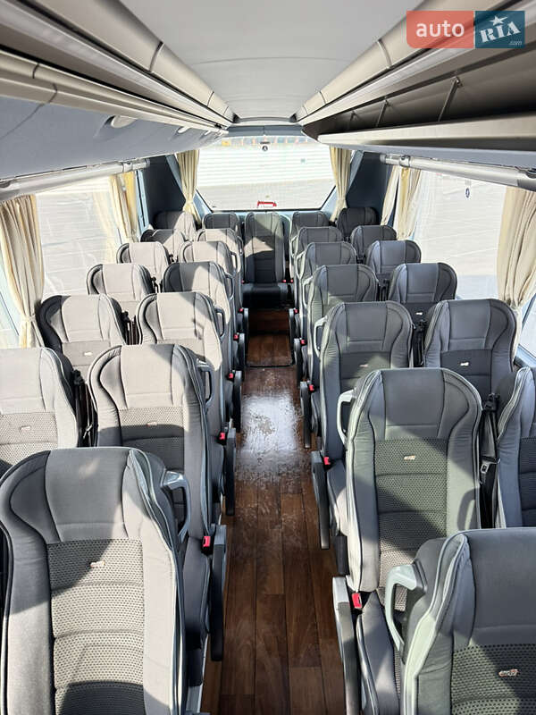 Туристичний / Міжміський автобус Neoplan N 5217 2011 в Чернівцях