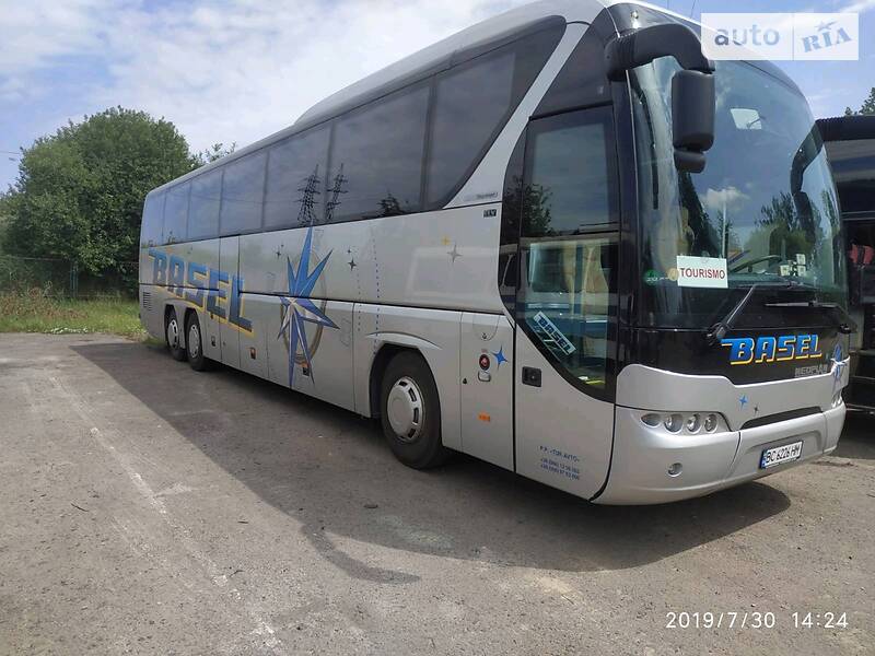 Туристичний / Міжміський автобус Neoplan Tourliner 2010 в Львові