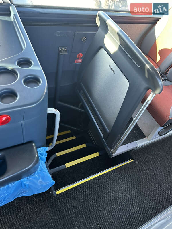 Туристический / Междугородний автобус Neoplan Tourliner 2010 в Киеве