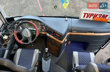 Туристичний / Міжміський автобус Neoplan Tourliner 2003 в 