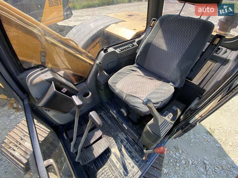 Гусеничний екскаватор Neumeier NR 2007 в Львові