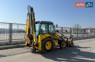 Экскаватор погрузчик New Holland B110-4PT 2007 в Киеве