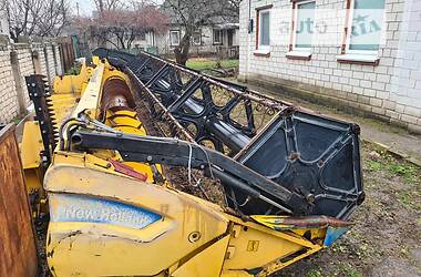 Зернова жатка New Holland BB 2008 в Черкассах