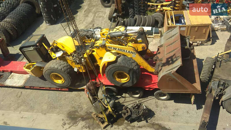Экскаватор погрузчик New Holland LB115 4PS 2012 в 