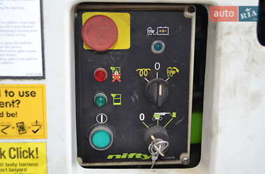 Коленчатый подьемник Niftylift HR 2014 в 