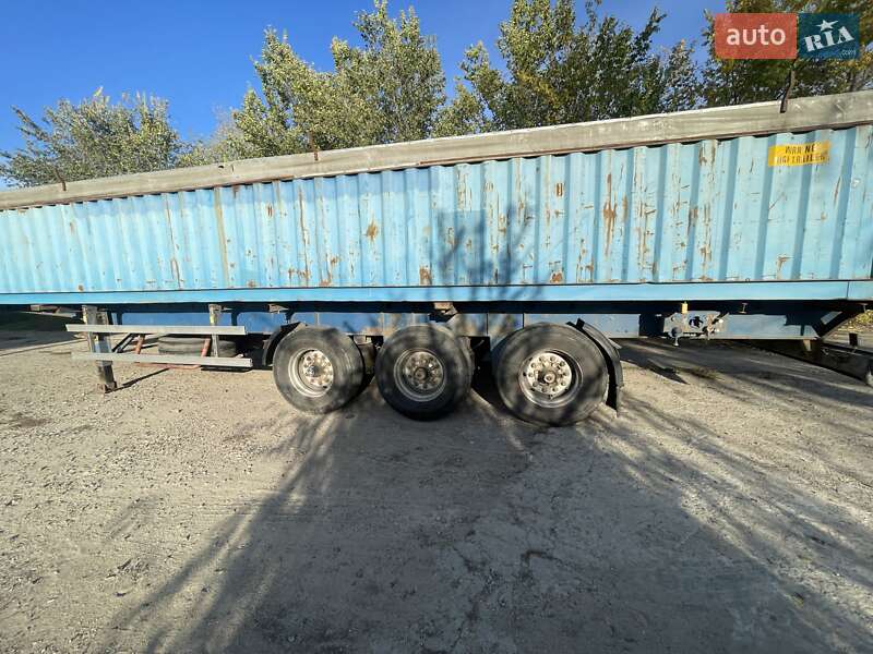 Контейнеровоз Nikolas B4237C 1991 в Біляївці