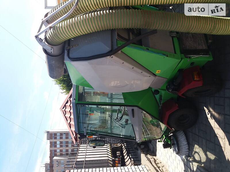 Уборочная машина Nilfisk Park Ranger 2007 в Киеве фото 5 Уборочная машина Nilfisk Park Ranger 2007 в Киеве