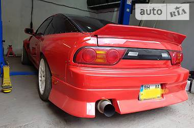 Хэтчбек Nissan 200SX 1989 в 
