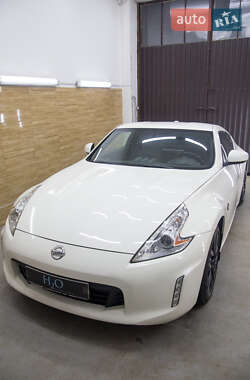 Купе Nissan 370Z 2015 в Львові