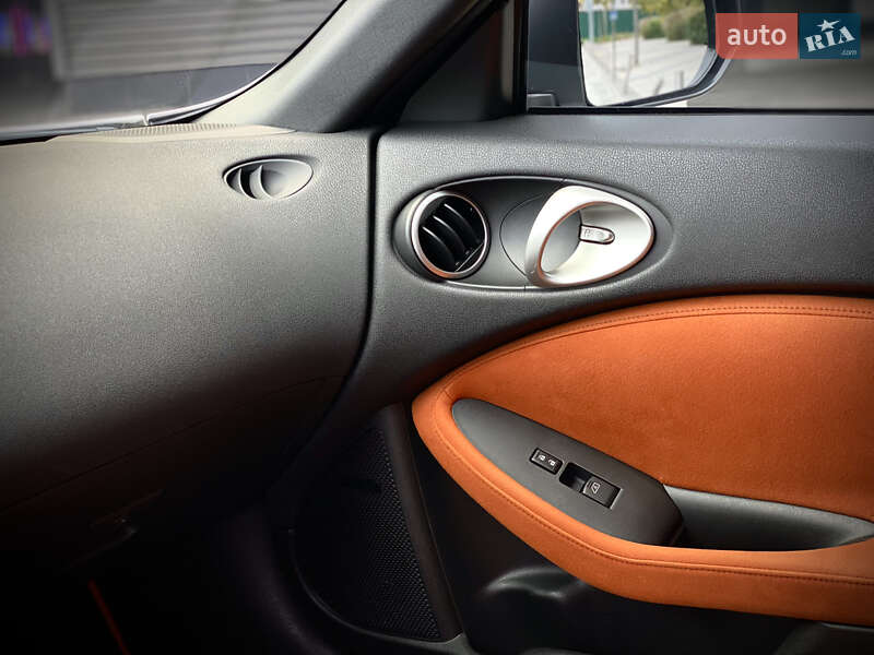 Купе Nissan 370Z 2015 в Киеве фото 33 Купе Nissan 370Z 2015 в Киеве