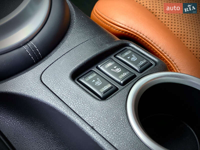 Купе Nissan 370Z 2015 в Киеве фото 32 Купе Nissan 370Z 2015 в Киеве