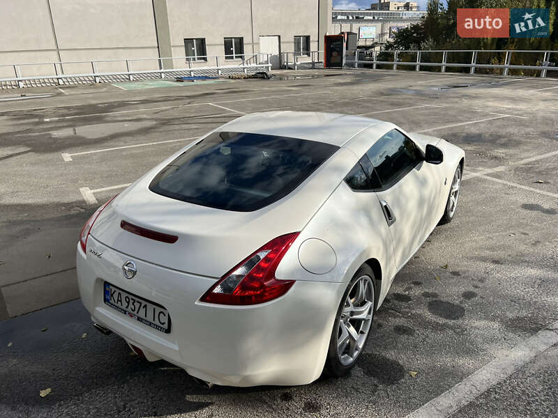 Купе Nissan 370Z 2016 в Києві фото 2 Купе Nissan 370Z 2016 в Києві