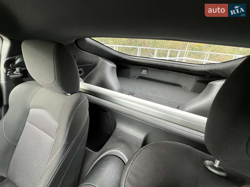 Купе Nissan 370Z 2016 в Києві фото 16 Купе Nissan 370Z 2016 в Києві