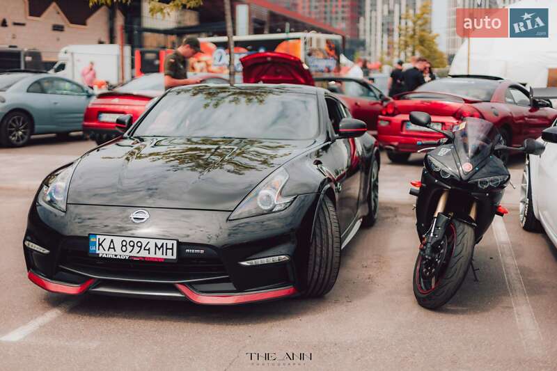 Купе Nissan 370Z 2018 в Киеве фото 6 Купе Nissan 370Z 2018 в Киеве