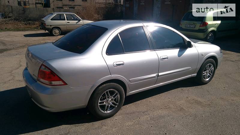 Седан Nissan Almera Classic 2011 в Запоріжжі