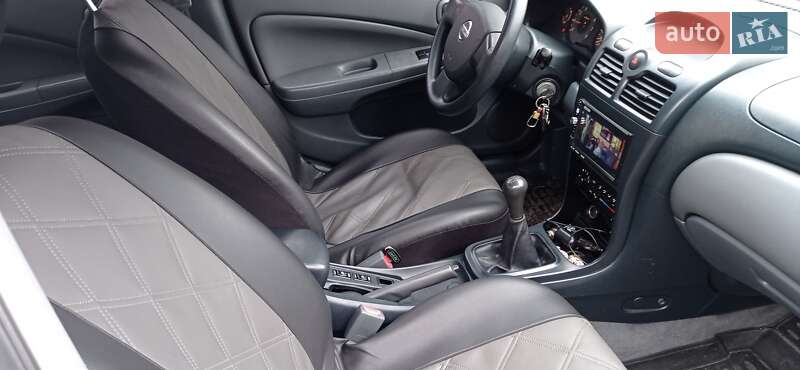 Седан Nissan Almera Classic 2007 в Звягеле