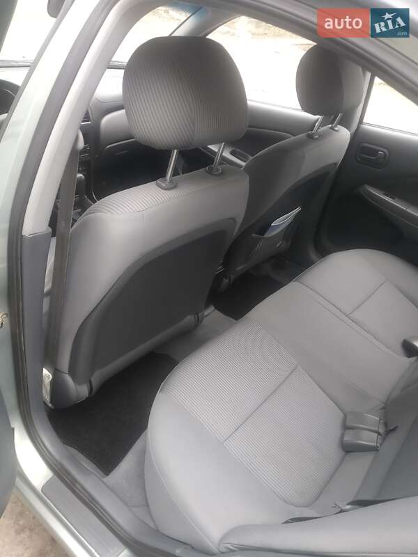 Седан Nissan Almera Classic 2006 в Киеве