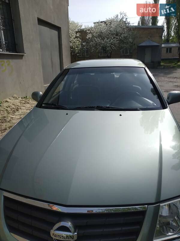 Седан Nissan Almera Classic 2006 в Киеве