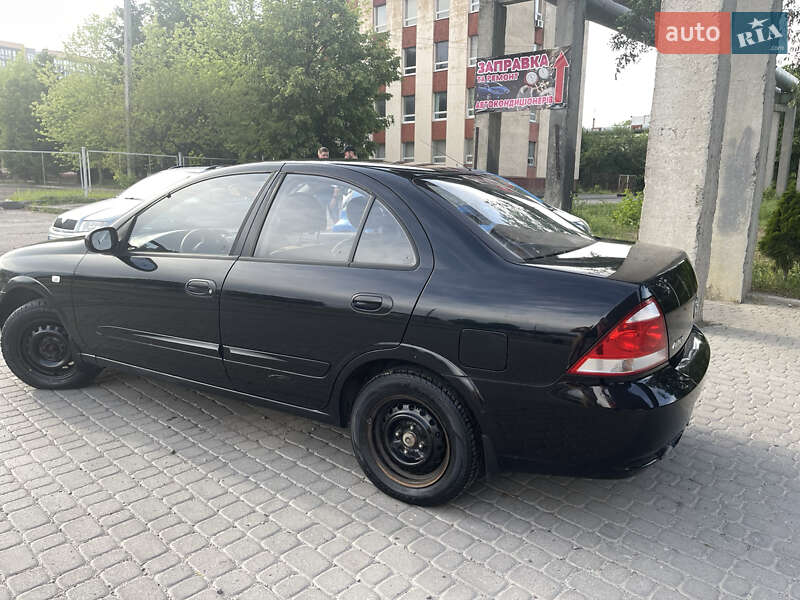 Седан Nissan Almera Classic 2010 в Львове
