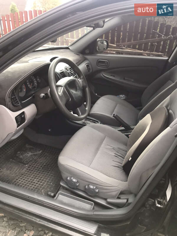 Седан Nissan Almera Classic 2006 в Львове