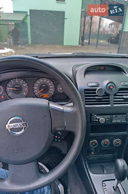 Седан Nissan Almera Classic 2011 в Львове