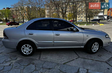 Седан Nissan Almera Classic 2010 в 