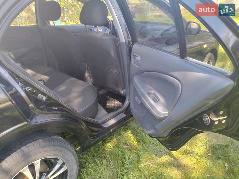Седан Nissan Almera Classic 2007 в Полтаве