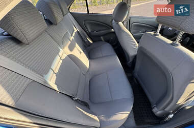 Седан Nissan Almera Classic 2006 в 