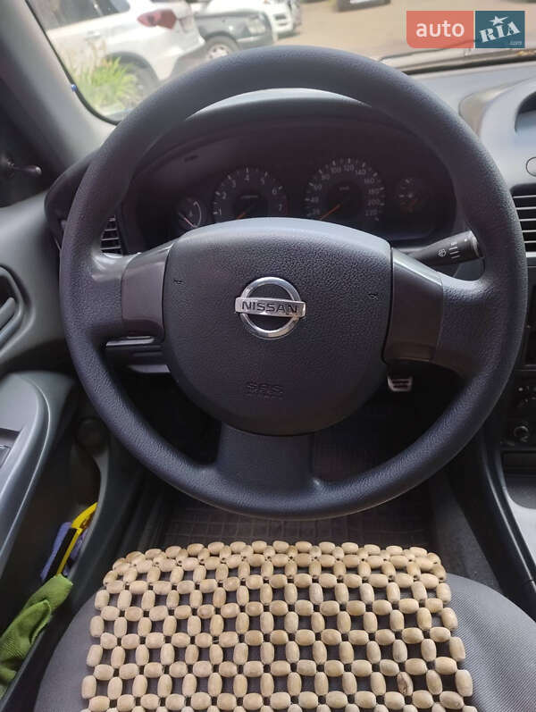 Седан Nissan Almera Classic 2006 в Києві