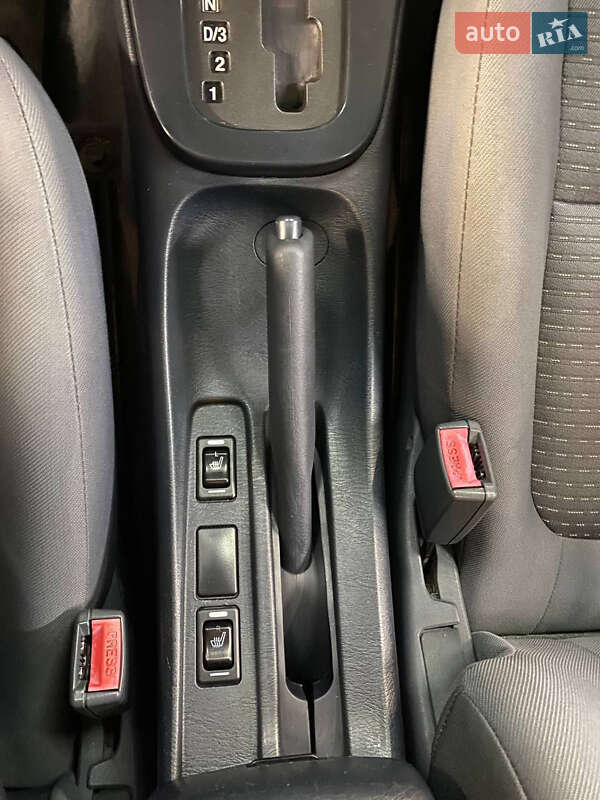 Седан Nissan Almera Classic 2006 в Киеве