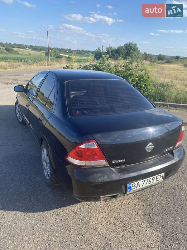 Седан Nissan Almera Classic 2007 в Компанеевке