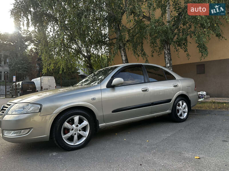 Седан Nissan Almera Classic 2006 в Киеве