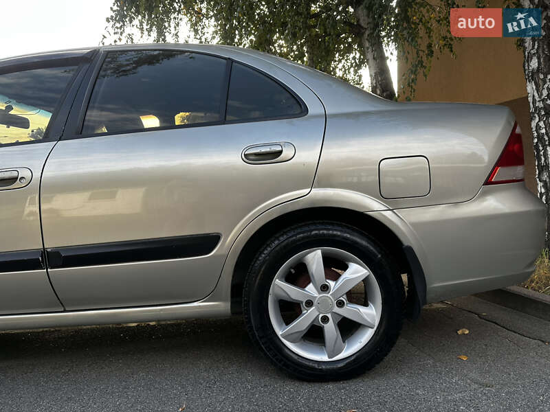 Седан Nissan Almera Classic 2006 в Киеве