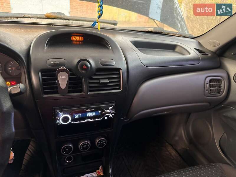 Седан Nissan Almera Classic 2009 в Чугуєві фото 6 Седан Nissan Almera Classic 2009 в Чугуєві