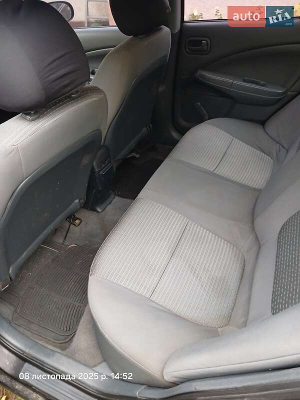 Седан Nissan Almera Classic 2007 в Ахтырке