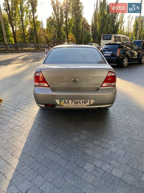 Седан Nissan Almera Classic 2008 в Ирпене
