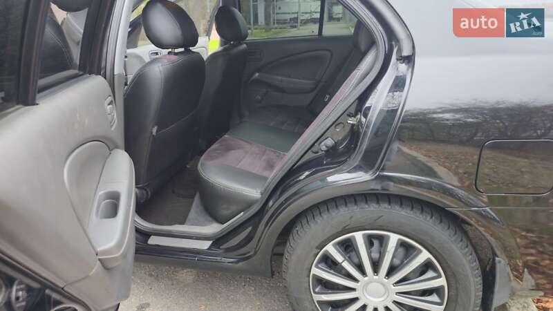 Седан Nissan Almera Classic 2008 в Кременчуці