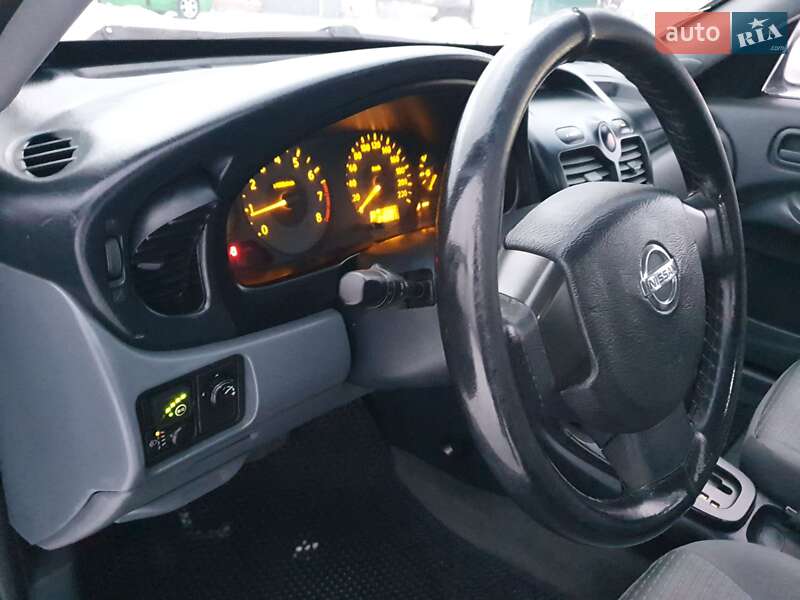 Седан Nissan Almera Classic 2007 в Кременчуге