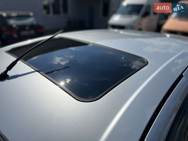 Мінівен Nissan Almera Tino 2003 в Володимирі фото 10 Мінівен Nissan Almera Tino 2003 в Володимирі