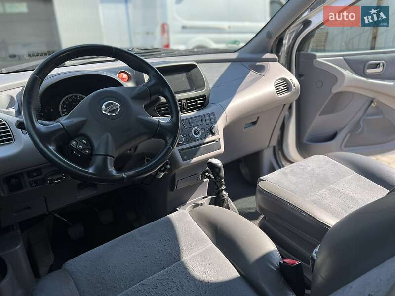 Мінівен Nissan Almera Tino 2003 в Володимирі фото 13 Мінівен Nissan Almera Tino 2003 в Володимирі