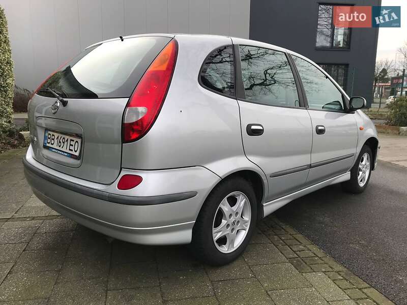 Минивэн Nissan Almera Tino 2004 в Киеве
