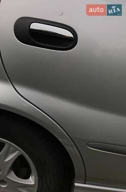 Минивэн Nissan Almera Tino 2004 в 