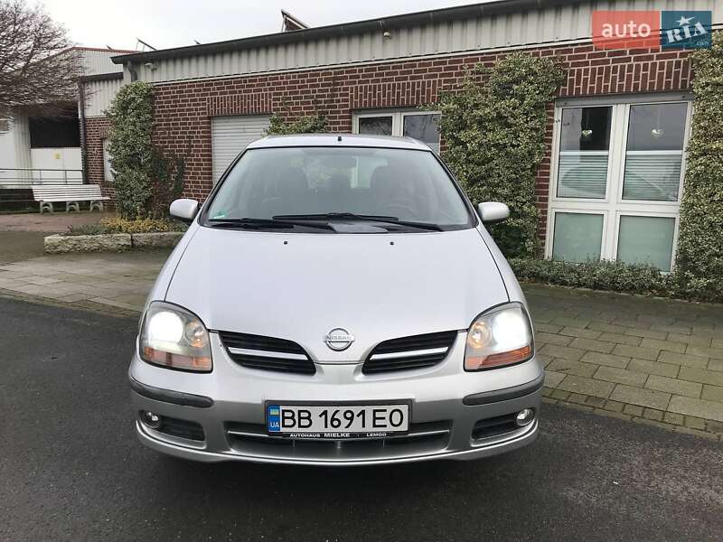 Минивэн Nissan Almera Tino 2004 в Киеве