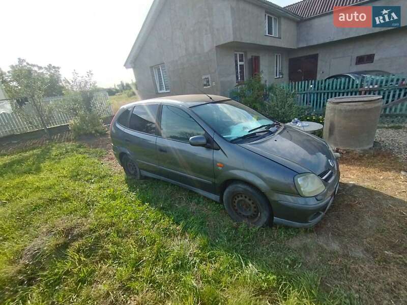 Минивэн Nissan Almera Tino 2006 в Калуше