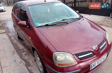 Минивэн Nissan Almera Tino 2002 в Кривом Роге