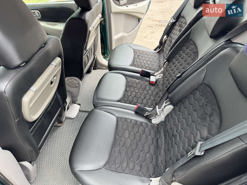 Минивэн Nissan Almera Tino 2000 в Полтаве