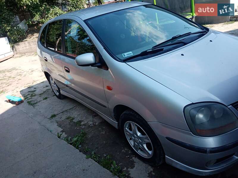 Минивэн Nissan Almera Tino 2000 в Залещиках фото 7 Минивэн Nissan Almera Tino 2000 в Залещиках
