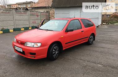 Хетчбек Nissan Almera 1997 в Коломиї